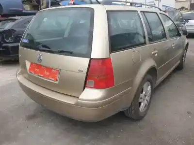 Здавання транспортного засобу volkswagen golf iv variant (1j5) azd року 1999 потужний 