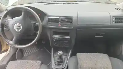 Здавання транспортного засобу volkswagen golf iv variant (1j5) azd року 1999 потужний 