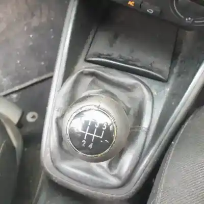 Здавання транспортного засобу volkswagen golf iv variant (1j5) azd року 1999 потужний 