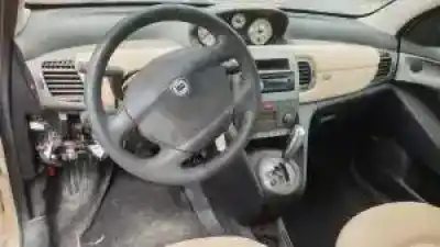 Veicolo di demolizione lancia ypsilon (101) 188a9000 dell'anno 2003 alimentato 