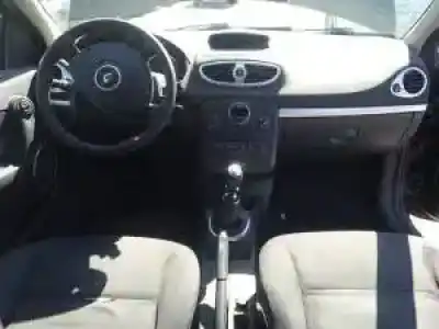 Scrapping Vehicle renault clio iii k9k764 of the year 2005 powered 