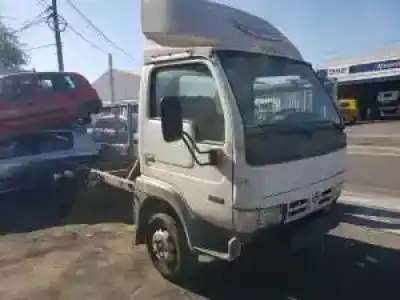 Véhicule à la ferraille NISSAN CABSTAR E (TL_, VL_) 28.10, 32.10 de l'année 2004 alimenté 0