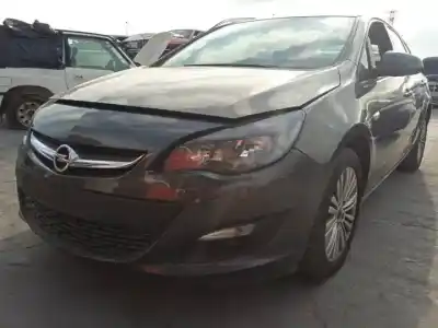 Здавання транспортного засобу OPEL ASTRA J LIM. B16DTL року 2014 потужний 