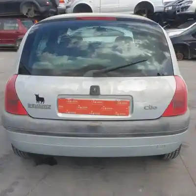 Veicolo di demolizione renault clio ii fase i (b/cbo) d7f726 dell'anno 1999 alimentato 