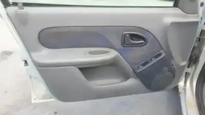 Veicolo di demolizione renault clio ii fase i (b/cbo) d7f726 dell'anno 1999 alimentato 