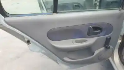 Veicolo di demolizione renault clio ii fase i (b/cbo) d7f726 dell'anno 1999 alimentato 