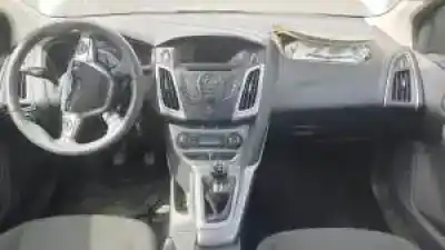 Veicolo di demolizione ford focus lim. (cb8) t3da dell'anno 2010 alimentato 