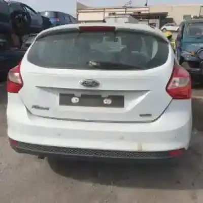 Veicolo di demolizione ford focus lim. (cb8) t3da dell'anno 2010 alimentato 