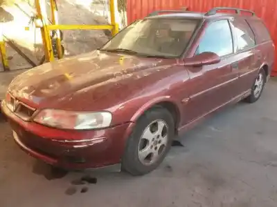 Veicolo di demolizione OPEL VECTRA B CARAVAN X18XE1.X18XE dell'anno 1996 alimentato 