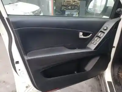 Здавання транспортного засобу ssangyong korando d20dtf року 2011 потужний 