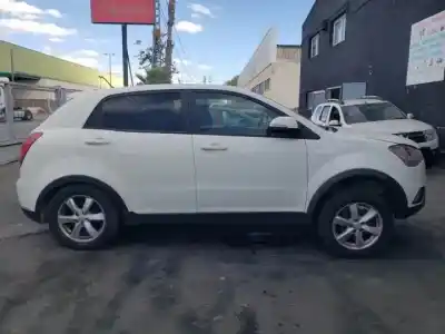 Здавання транспортного засобу ssangyong korando d20dtf року 2011 потужний 