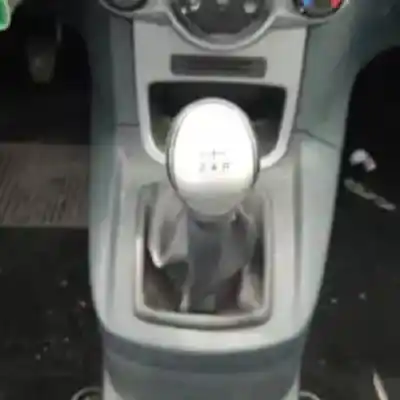 Здавання транспортного засобу ford fiesta (cb1) snjb року 2008 потужний 