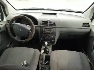 Veículo de Sucata ford tourneo connect (tc7) hcpa do ano 2006 alimentado 