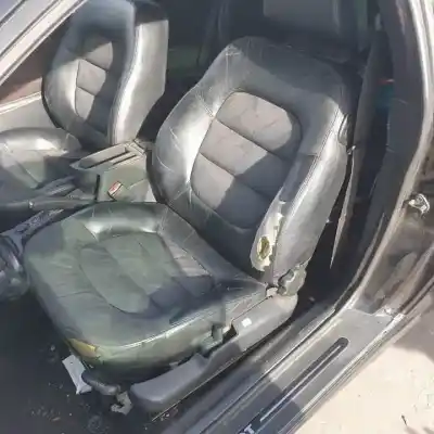 Vehicul casat peugeot 406 coupe (s1/s2) 4hx al anului 2001 alimentat 