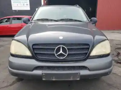 Veículo de Sucata mercedes-benz clase m (w163) 112942 do ano 1997 alimentado 