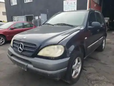 Veículo de Sucata MERCEDES-BENZ CLASE M (W163) 112942 do ano 1997 alimentado 