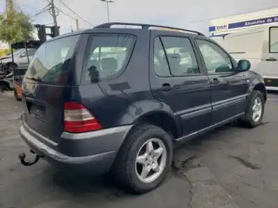 Veículo de Sucata mercedes-benz clase m (w163) 112942 do ano 1997 alimentado 