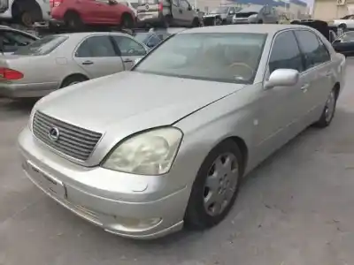 Scrapping Vehicle LEXUS LS430 (UCF30) 3UZFE of the year 2000 powered 