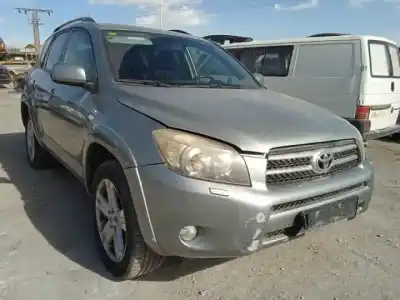 Veículo de Sucata toyota rav 4 (a3) 2adfhv do ano 2005 alimentado 