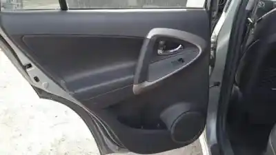 Veículo de Sucata toyota rav 4 (a3) 2adfhv do ano 2005 alimentado 