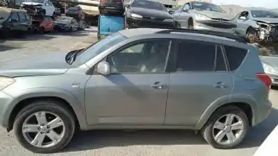 Veículo de Sucata toyota rav 4 (a3) 2adfhv do ano 2005 alimentado 