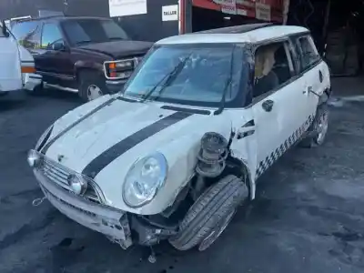 Здавання транспортного засобу mini mini (r50,r53) w10b16aa року 2001 потужний 