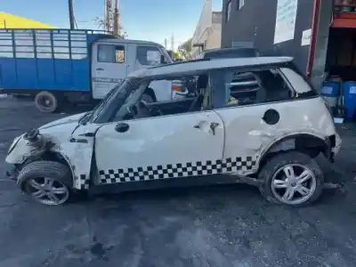 Здавання транспортного засобу mini mini (r50,r53) w10b16aa року 2001 потужний 