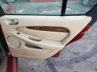 Здавання транспортного засобу jaguar x-type i (x400) 2.5 v6 a las 4 ruedas року 2003 потужний 