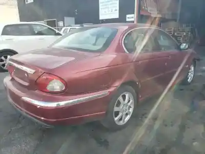 Здавання транспортного засобу jaguar x-type i (x400) 2.5 v6 a las 4 ruedas року 2003 потужний 