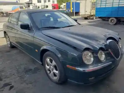 Здавання транспортного засобу jaguar s-type ii (x200) 4.0 v8 року 1998 потужний 