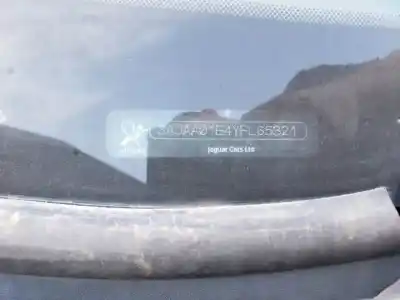 Здавання транспортного засобу jaguar s-type ii (x200) 4.0 v8 року 1998 потужний 