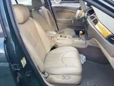 Здавання транспортного засобу jaguar s-type ii (x200) 4.0 v8 року 1998 потужний 