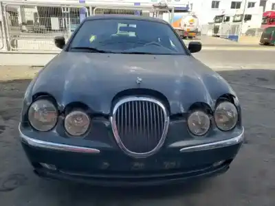 Здавання транспортного засобу jaguar s-type ii (x200) 4.0 v8 року 1998 потужний 
