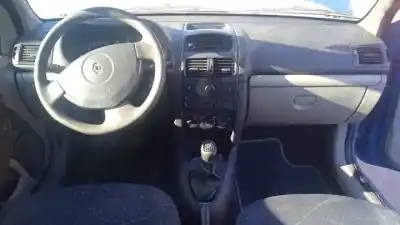 Здавання транспортного засобу renault clio ii fase ii (b/cb0) k9k260 року 2001 потужний 