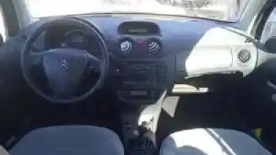 Veículo de Sucata citroen c3 8hx do ano 2002 alimentado 