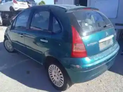 Veículo de Sucata citroen c3 8hx do ano 2002 alimentado 