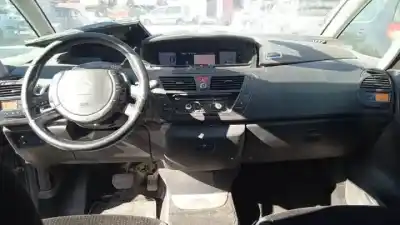 Veículo de Sucata citroen c4 picasso i monospace (ud_) 2.0 hdi 138 do ano 2007 alimentado 