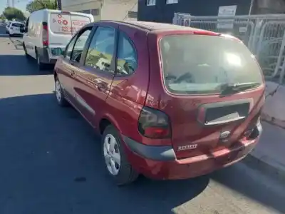 Scrapping Vehicle renault megane i scenic (ja0) k7m702 of the year 1998 powered 