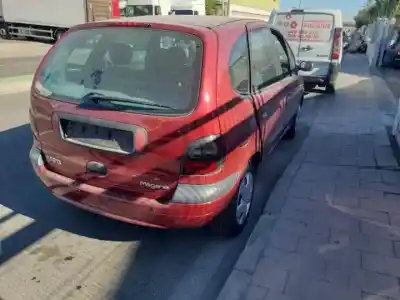 Scrapping Vehicle renault megane i scenic (ja0) k7m702 of the year 1998 powered 