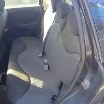 Veicolo di demolizione citroen c3 8hz dell'anno 2002 alimentato 