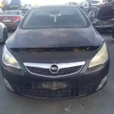 Veículo de Sucata opel astra j lim. a17dtj do ano 2009 alimentado 