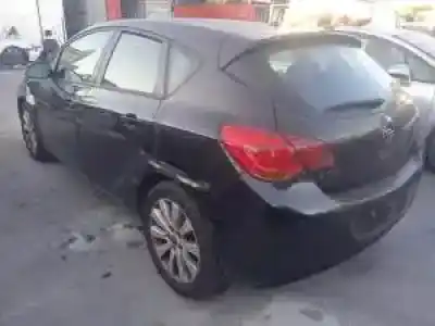 Veículo de Sucata opel astra j lim. a17dtj do ano 2009 alimentado 