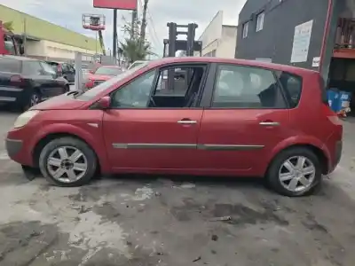 Veicolo di demolizione renault scénic ii (jm0/1_) 2.0 (jm05, jm0u, jm1n, jm1u, jm2v) dell'anno 2003 alimentato 