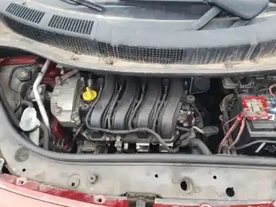 Veicolo di demolizione renault scénic ii (jm0/1_) 2.0 (jm05, jm0u, jm1n, jm1u, jm2v) dell'anno 2003 alimentato 