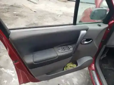 Veicolo di demolizione renault scénic ii (jm0/1_) 2.0 (jm05, jm0u, jm1n, jm1u, jm2v) dell'anno 2003 alimentato 