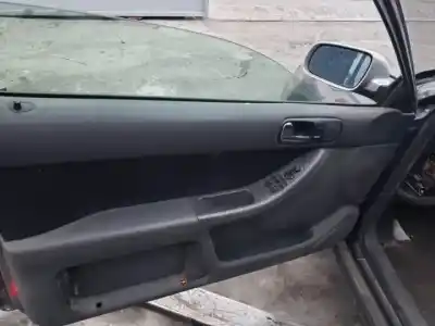 Здавання транспортного засобу audi a3 (8l) ahf року 1996 потужний 