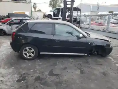 Здавання транспортного засобу audi a3 (8l) ahf року 1996 потужний 