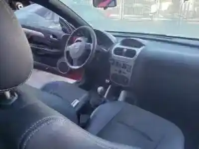 Veículo de Sucata opel tigra twin top z13dt do ano 2004 alimentado 