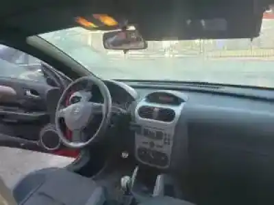 Veículo de Sucata opel tigra twin top z13dt do ano 2004 alimentado 