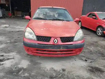 Scrapping Vehicle renault clio ii symbol k7j700 of the year 2001 powered 